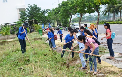 ดานังจัดการชุมนุมขานรับยุทธนาการ“ทำให้โลกใบนี้มีความสะอาดยิ่งขึ้น” - ảnh 1